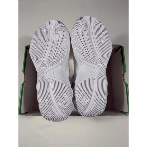 Athletic_Shoes